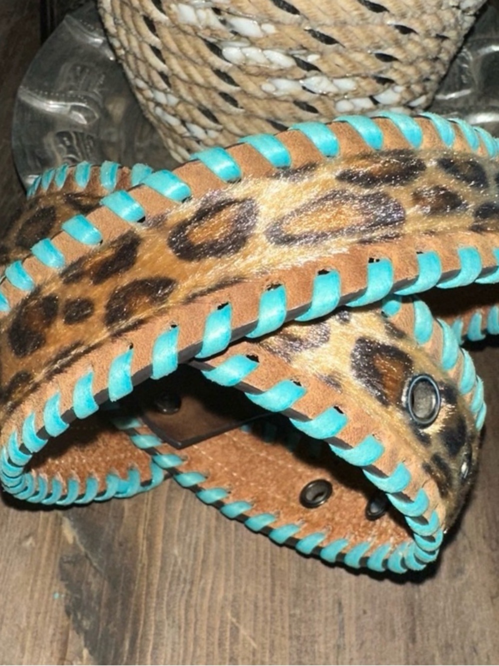Ariat Leopard HOH Leather Belt with Turquoise Whip Stitch S: Small Length: 35.5" - Picture 3 of 9